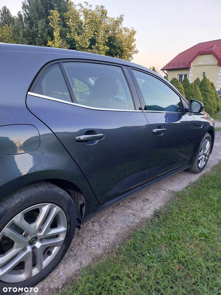 Renault Megane 1.5 Blue dCi Intens - 7