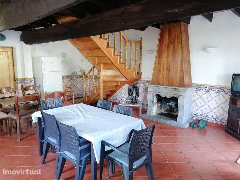 Vendo / Permuto moradia - Grande imagem: 3/7