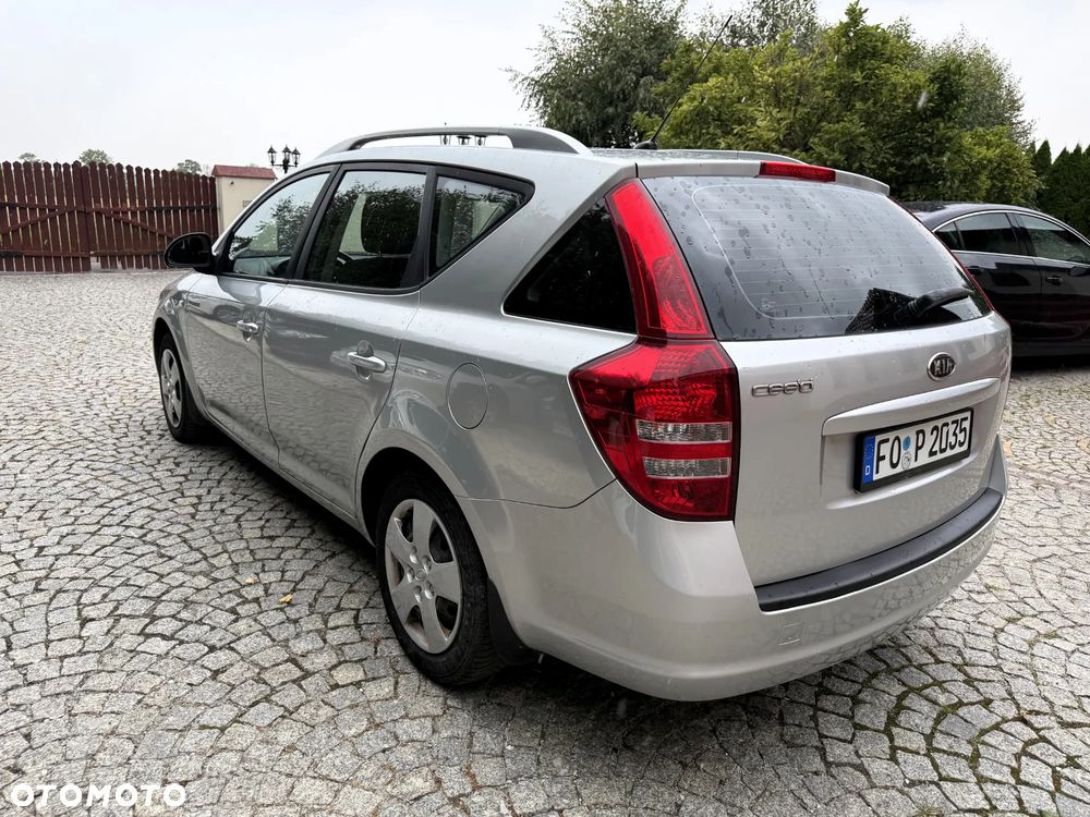 Kia Ceed 1.6 Comfort - 12