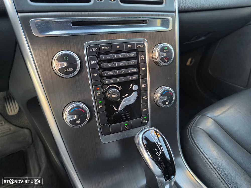 Volvo XC 60 D4 Geartronic Summum - 45