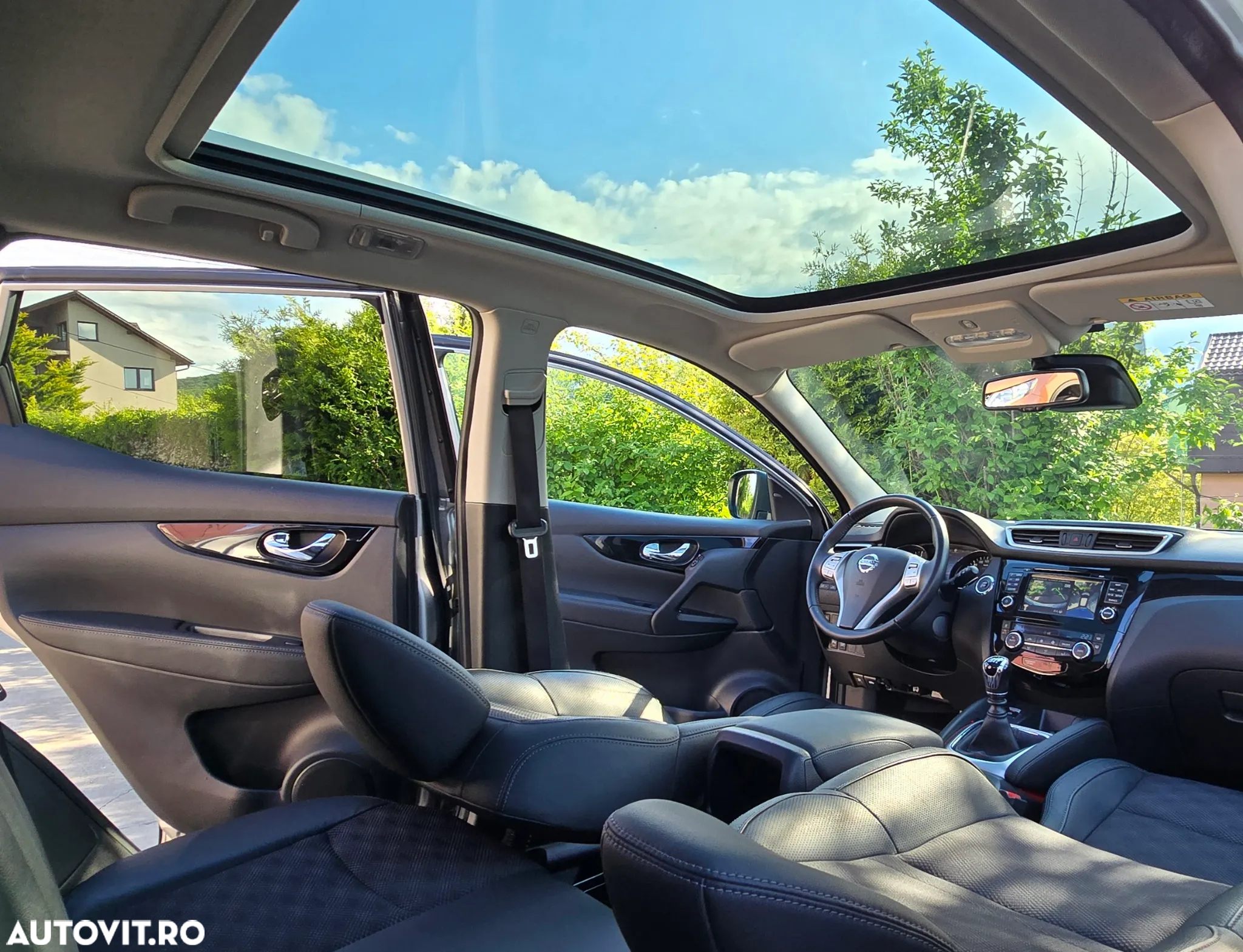Nissan Qashqai 1.6 DCI 4 x 4 DPF Start/Stop tekna - 16
