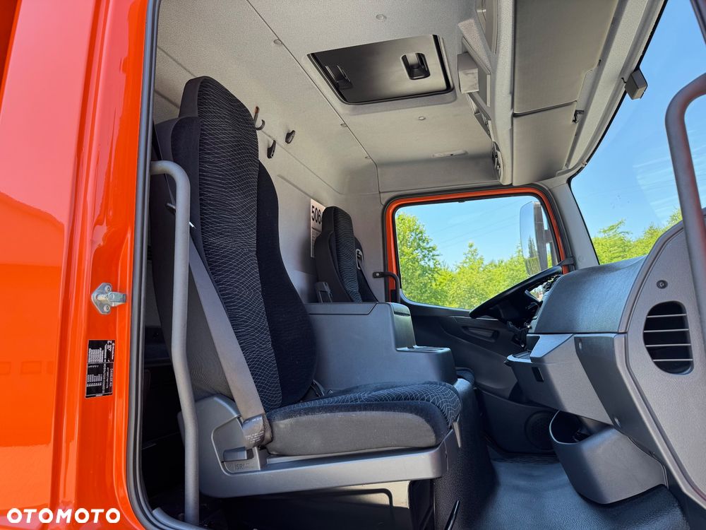 Mercedes-Benz ATEGO - 32