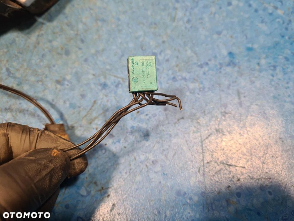 MERCEDES-BENZ B 180 CDI LUSTERKO LEWE W245 - 7