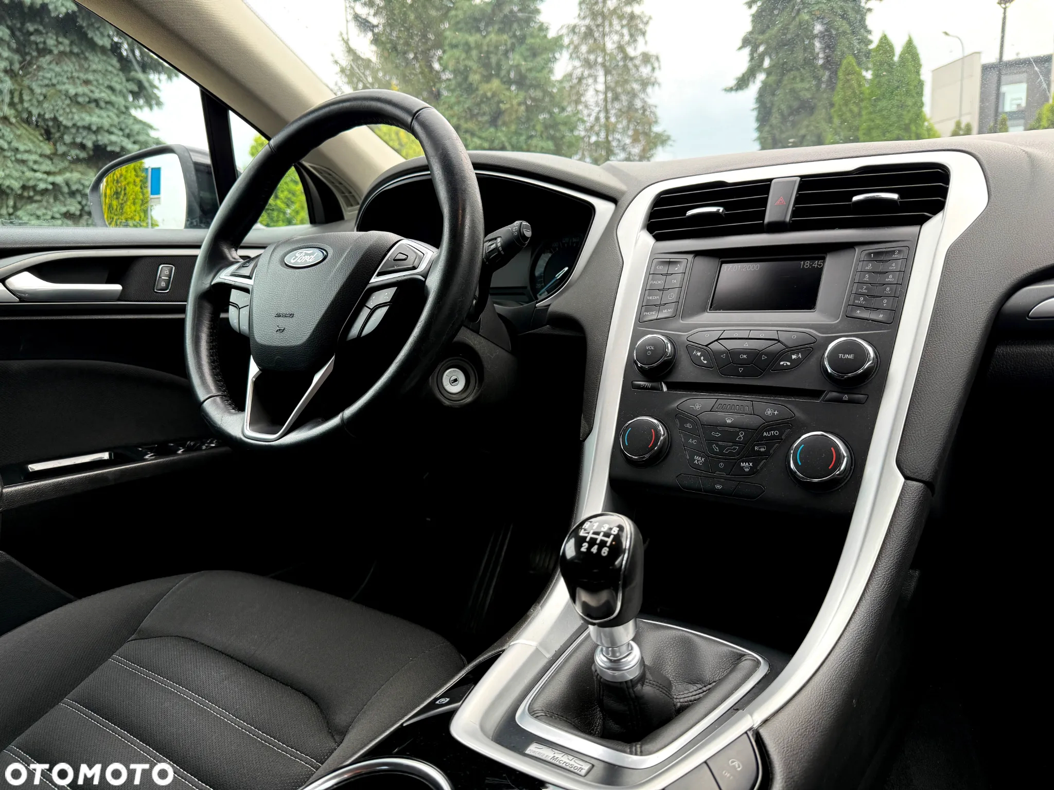 Ford Mondeo 1.5 EcoBoost Gold Edition - 18