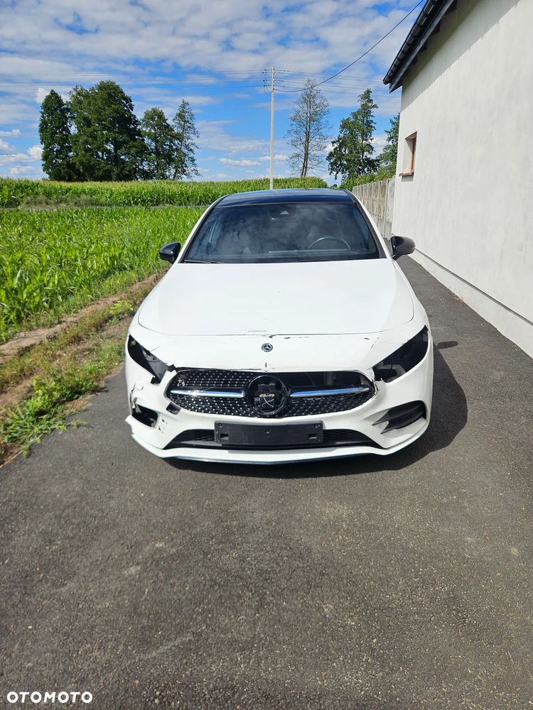 Mercedes-Benz Klasa A 180 7G-DCT AMG Line - 13