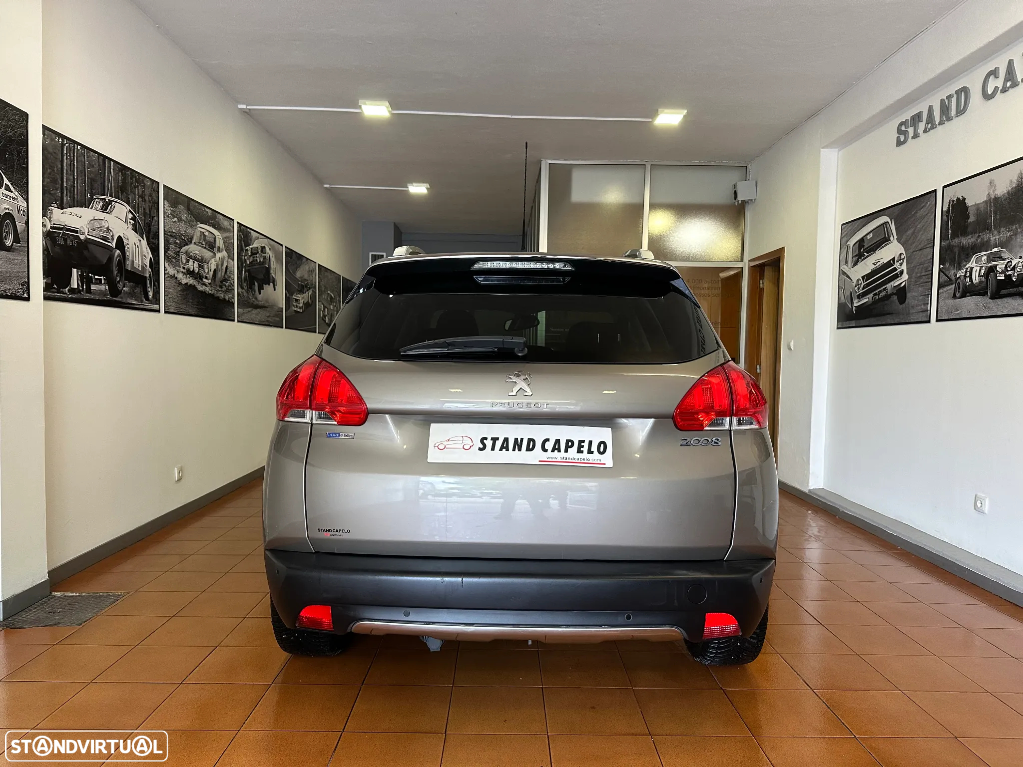 Peugeot 2008 1.2 PureTech Allure EAT6 - 4