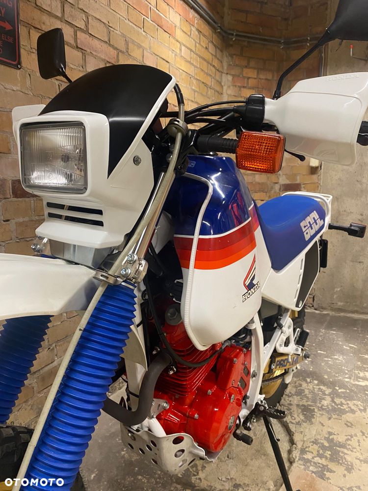 Honda XL - 25
