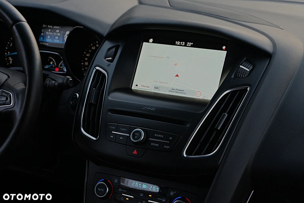 Ford Focus 1.5 EcoBoost Titanium - 29