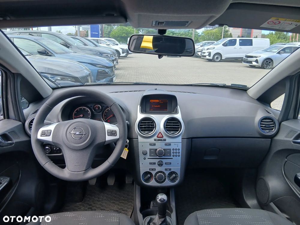 Opel Corsa 1.2 16V Enjoy - 13