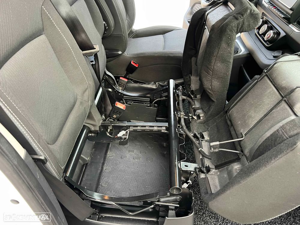 Renault Trafic L2H1 2.0 dci Auto grand confort - 23