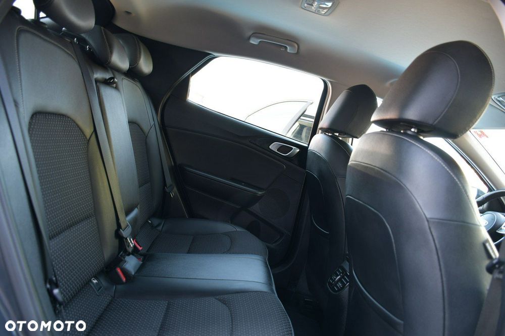 Kia XCeed 1.6 CRDi mHEV XL - 16