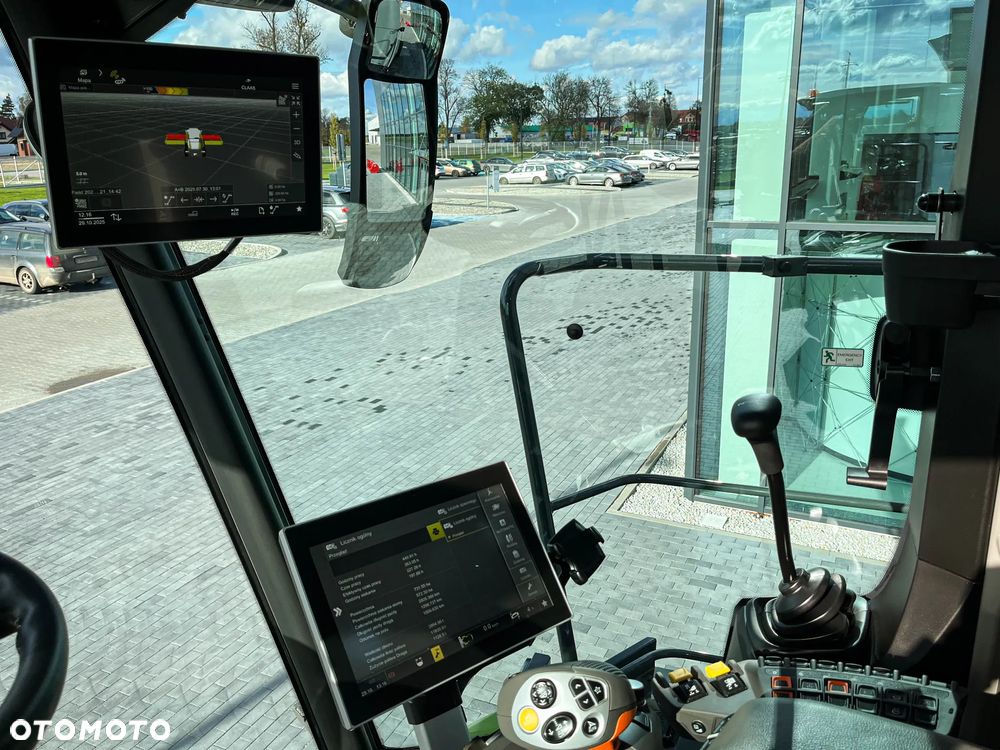 Claas TRION 650 - 10
