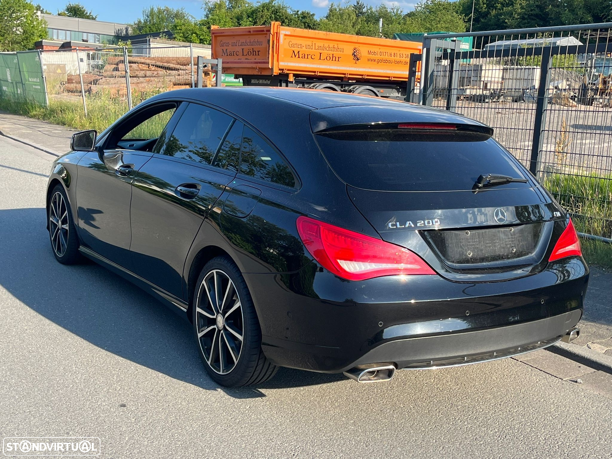 Mercedes-Benz CLA 200 d Shooting Brake Urban - 4
