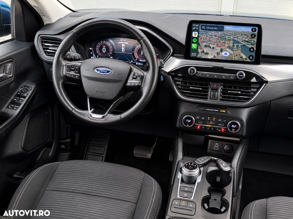 Ford Kuga - 33