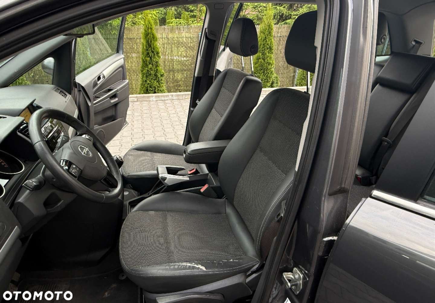 Opel Zafira - 13