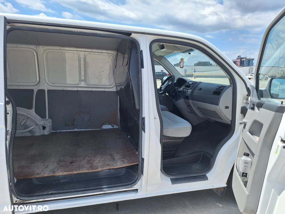 Volkswagen Transporter - 7