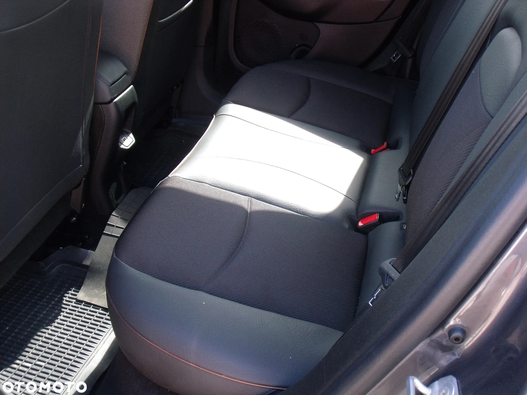 Fiat 500X 1.3 FireFly Turbo DCT 4x2 S&S Dolcevita Launch Edition - 28