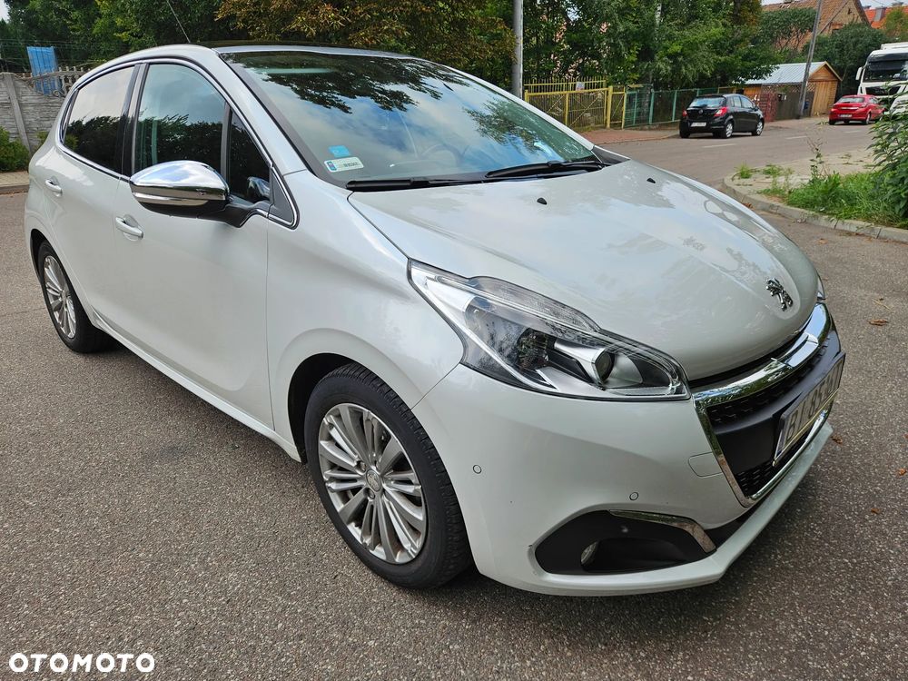 Peugeot 208 1.2 PureTech Allure S&S EAT6 - 8