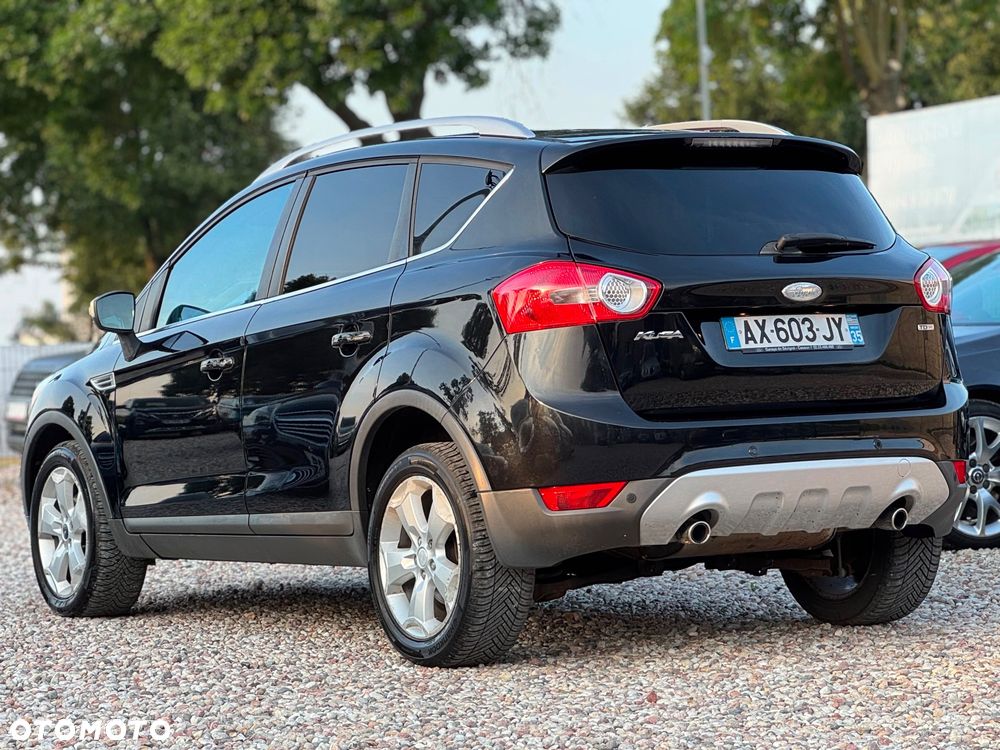 Ford Kuga 2.0 TDCi 2x4 Titanium - 10