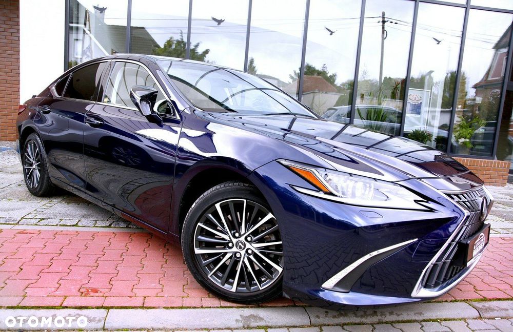 Lexus ES - 8