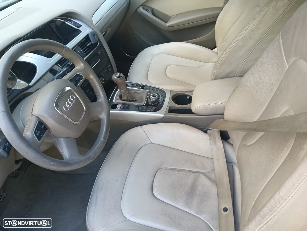 Audi A4 2.0 TDI Business Line Sport - 8