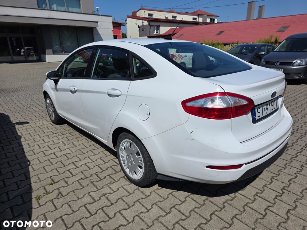Ford Fiesta - 4
