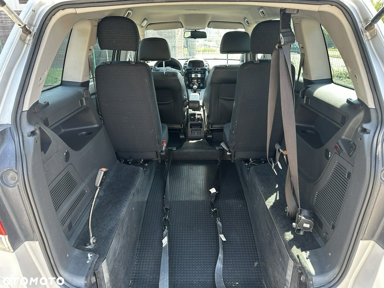 Opel Zafira 1.9 CDTI First Edition - 17