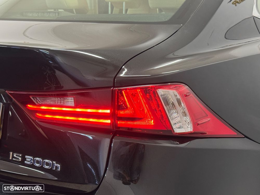 Lexus IS 300H Pack Executive+ - 6
