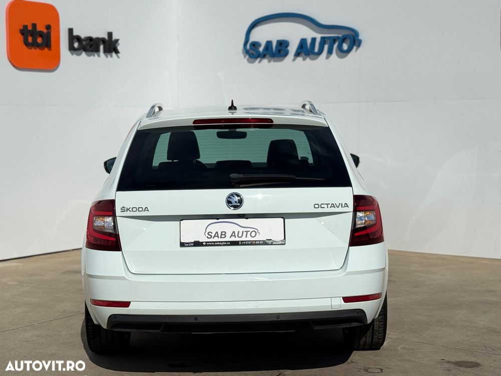 Skoda Octavia 1.6 TDI DSG Style - 20
