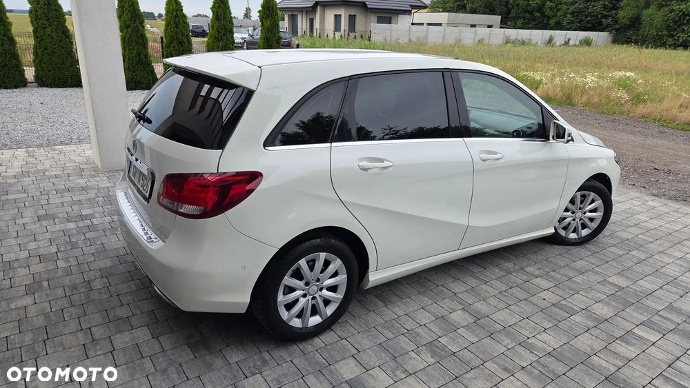 Mercedes-Benz Klasa B 200 (BlueEFFICIENCY) 7G-DCT - 28