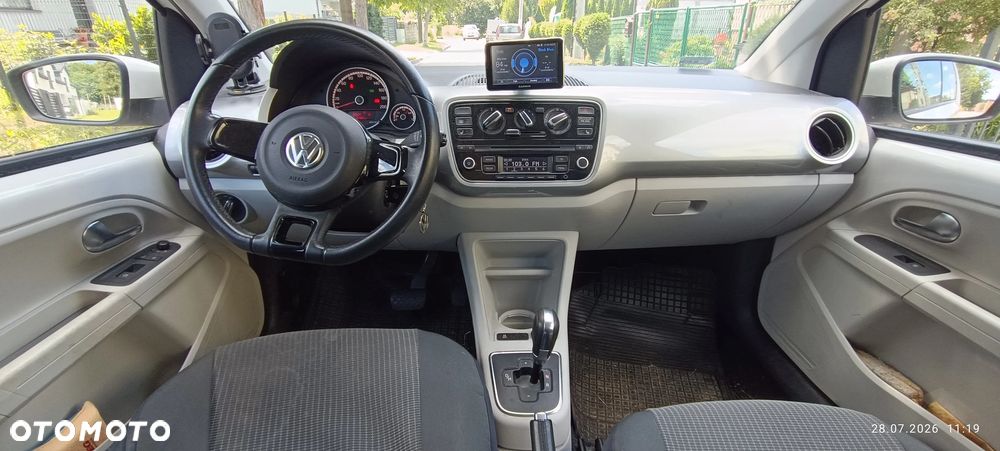 Volkswagen up! 1.0 high - 6
