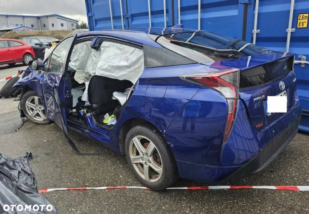 Toyota Prius Hybrid Executive - 7