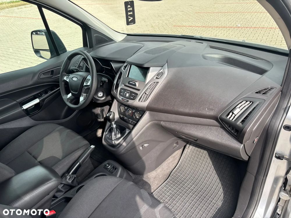 Ford Tourneo Connect Grand - 21