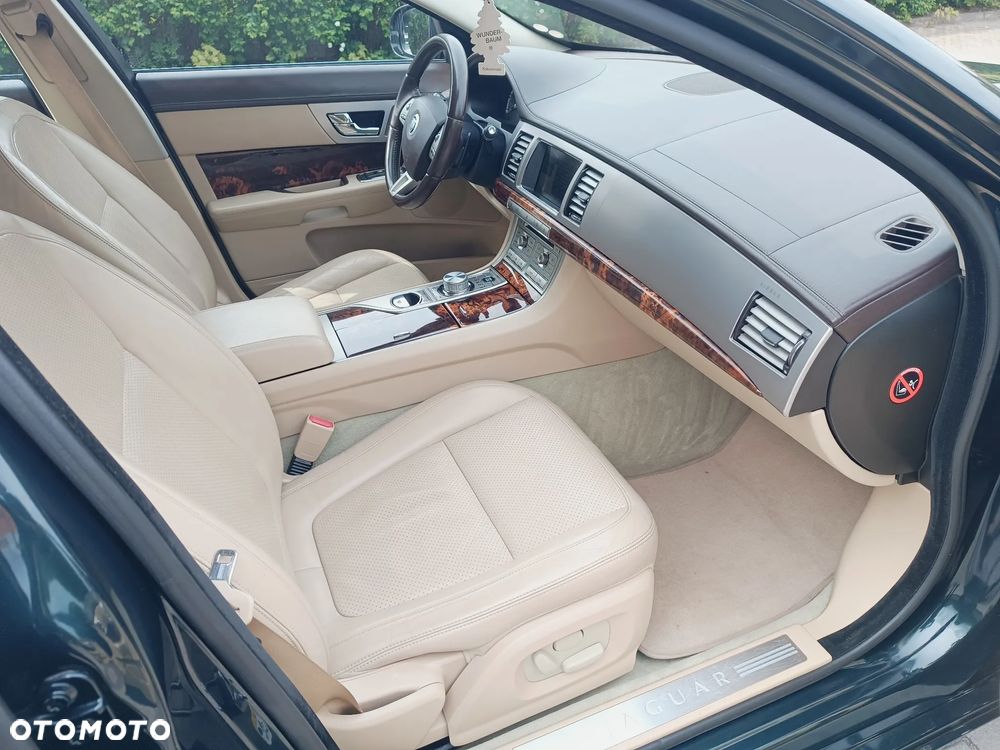 Jaguar XF 3.0 V6 S Premium Luxury - 15