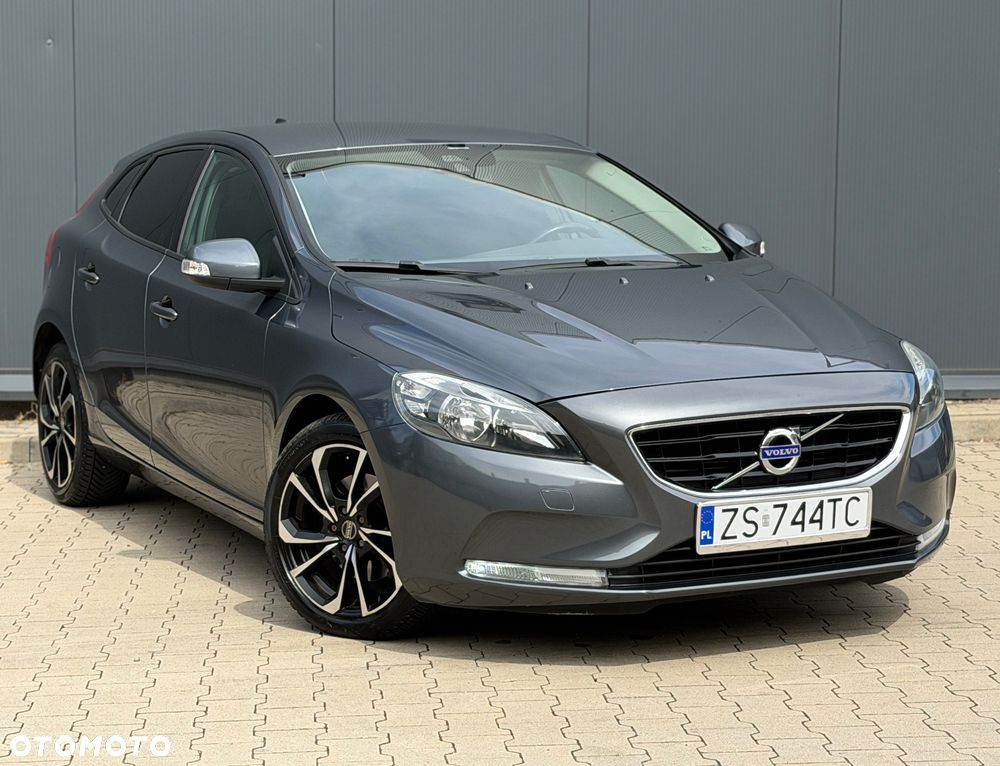 Volvo V40 T3 Momentum - 29