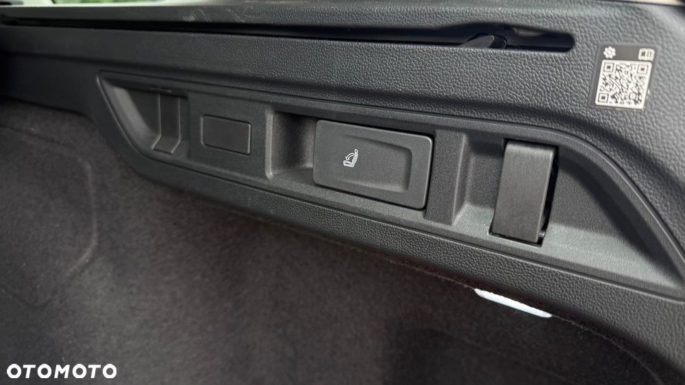 Volkswagen Passat - 19