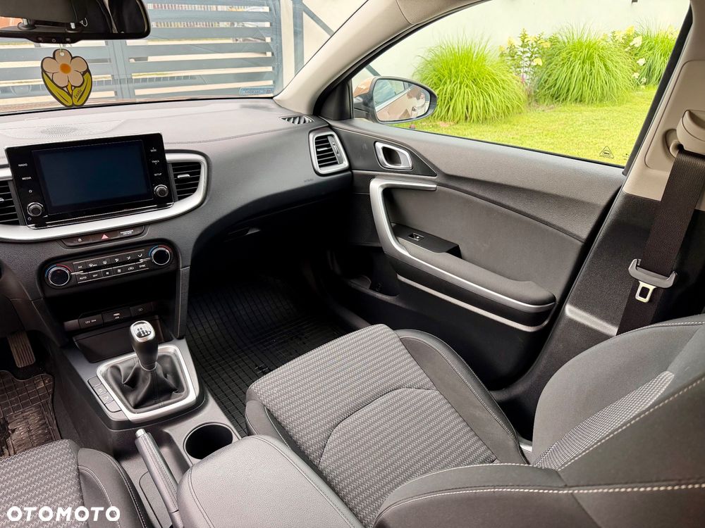 Kia XCeed 1.5 T-GDI M - 18