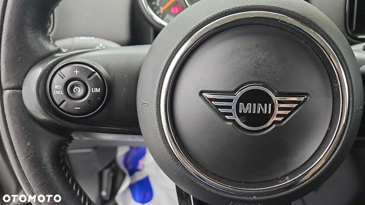 MINI Countryman - 16