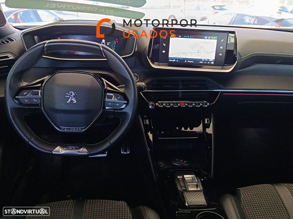 Peugeot e-2008 50 kWh GT - 8