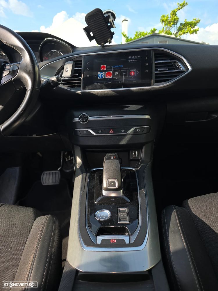 Peugeot 308 SW PureTech 130 GPF EAT8 Stop & Start Allure Pack - 7