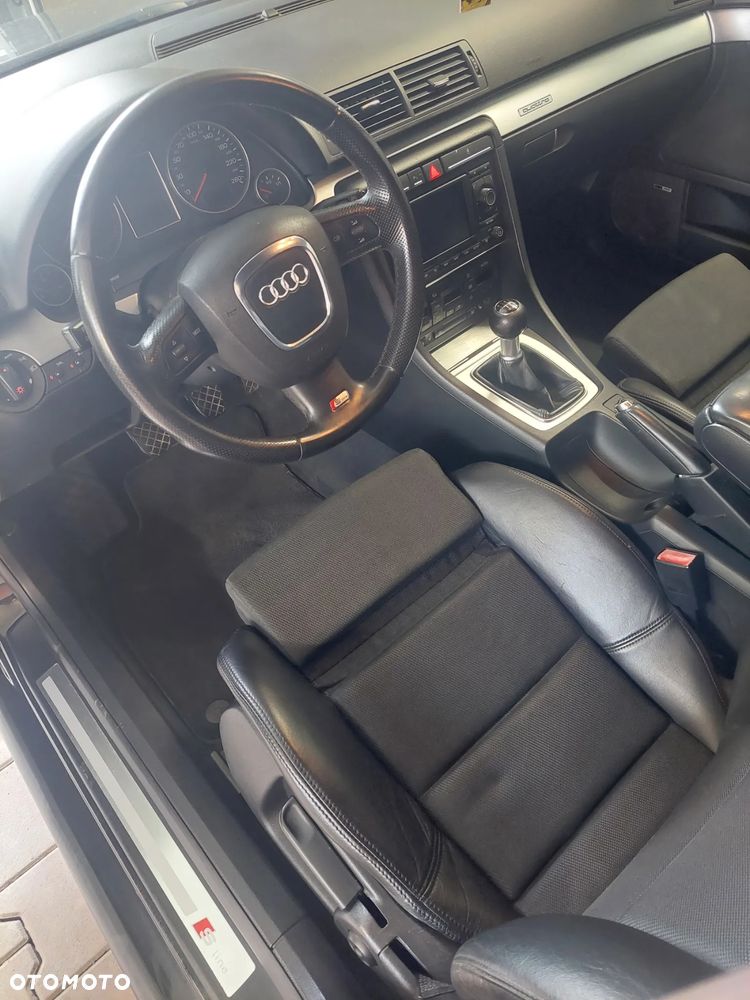 Audi A4 Avant 2.0 TDI DPF quattro S line Sportpaket (plus) - 18