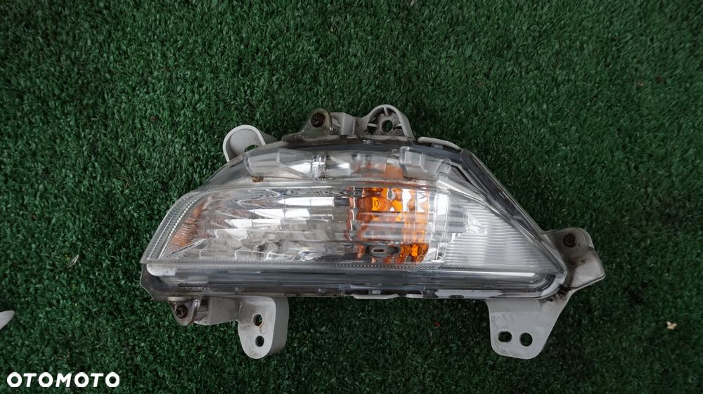 Mazda 3 BM kierunkowskaz prawy - 2