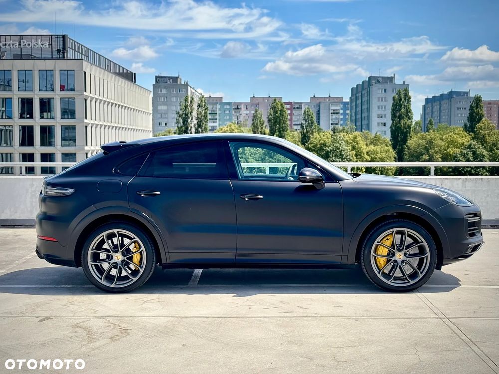 Porsche Cayenne - 4