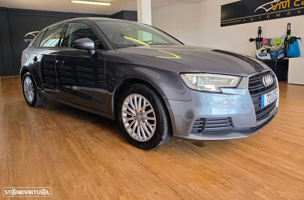 Audi A3 Sportback 1.6 TDI Design - 16