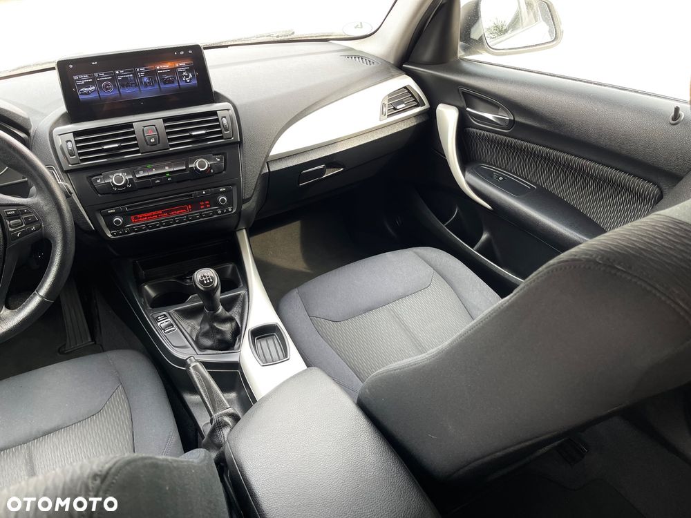 BMW Seria 1 118i Sport Line - 38