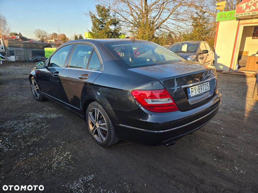 Mercedes-Benz Klasa C 200 CDI DPF (BlueEFFICIENCY) Elegance - 5