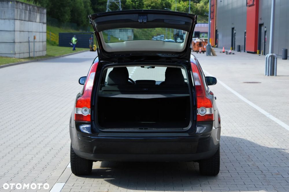 Volvo V50 2.0D Momentum - 29
