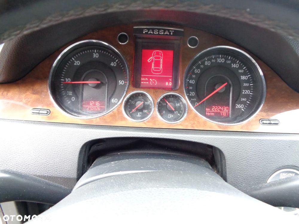 Volkswagen Passat 2.0 TDI DPF Highline - 10