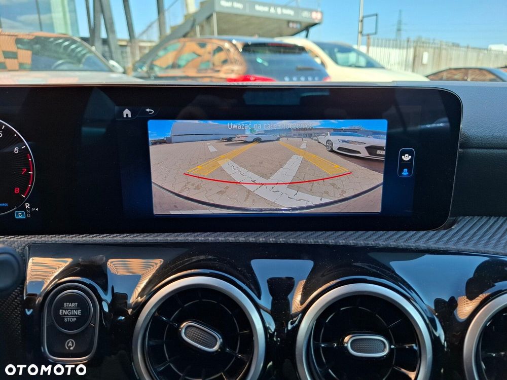 Mercedes-Benz CLA - 11