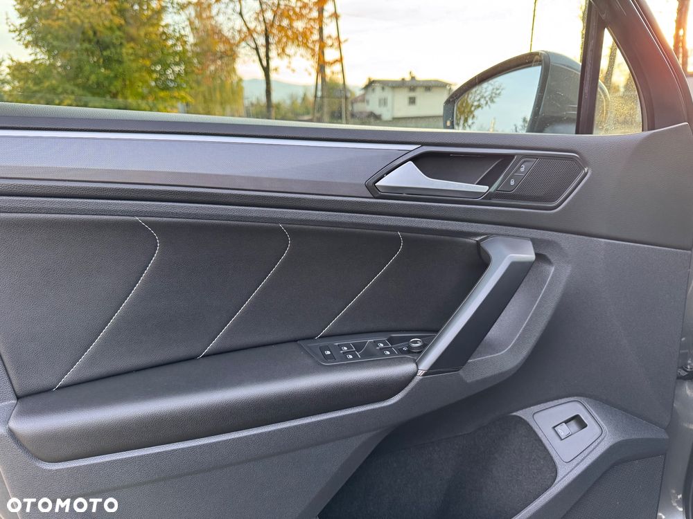 Volkswagen Tiguan - 16